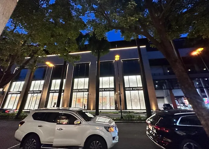 Stylish 100 Sqm 3br Loft Near Greenbelt Makati Apartment