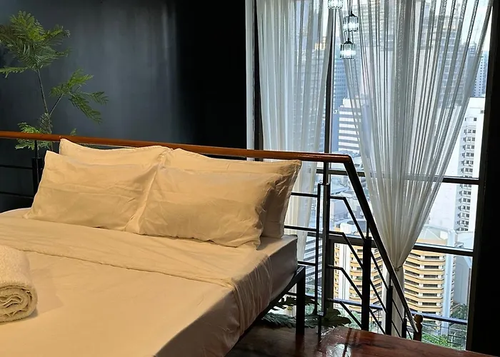 Stylish 100 Sqm 3br Loft Near Greenbelt Makati Apartment